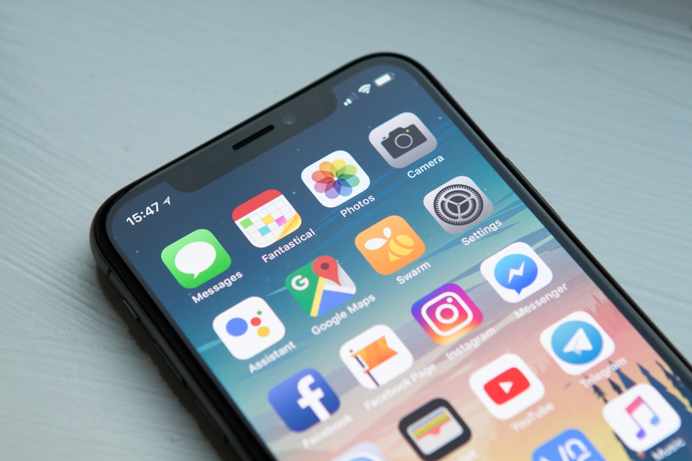 Écran d'accueil d'un téléphone avec ses applications